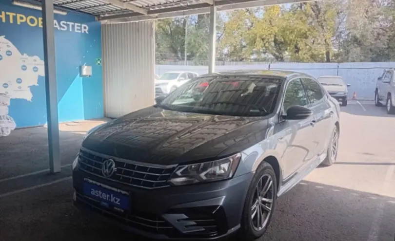 Volkswagen Passat 2017 года за 8 000 000 тг. в Алматы