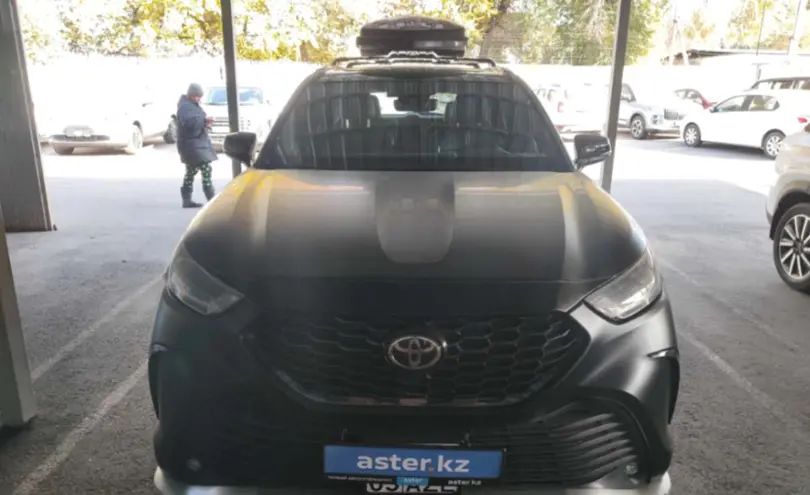 Toyota Highlander 2023 года за 18 500 000 тг. в Алматы фото 2