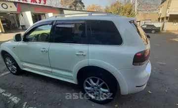 Volkswagen Touareg 2010 года за 8 800 000 тг. в Алматы фото 2