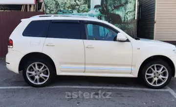 Volkswagen Touareg 2010 года за 8 800 000 тг. в Алматы фото 1
