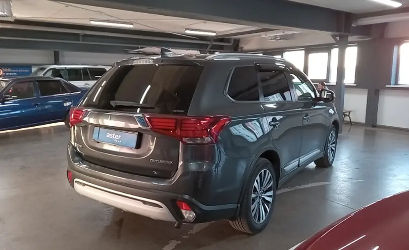 Mitsubishi Outlander 2020 года за 10 100 000 тг. в Астана фото 3