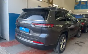 Jeep Grand Cherokee 2021 года за 20 000 000 тг. в Астана