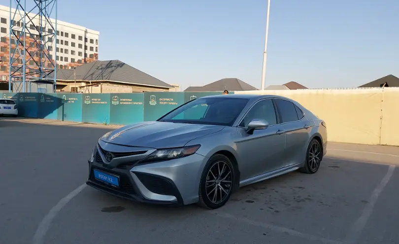 Toyota Camry 2022 года за 12 500 000 тг. в Шымкент