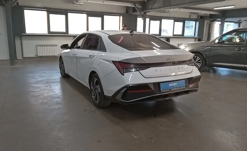 Hyundai Elantra 2024 года за 9 800 000 тг. в Астана фото 4