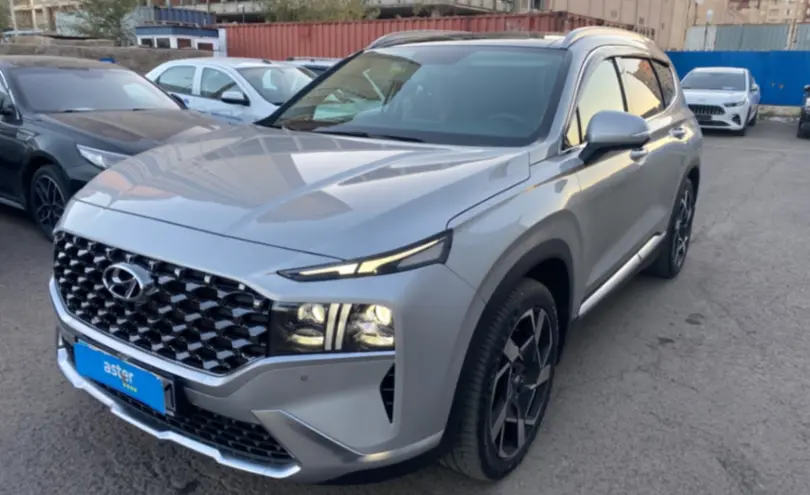 Hyundai Santa Fe 2023 года за 16 500 000 тг. в Астана