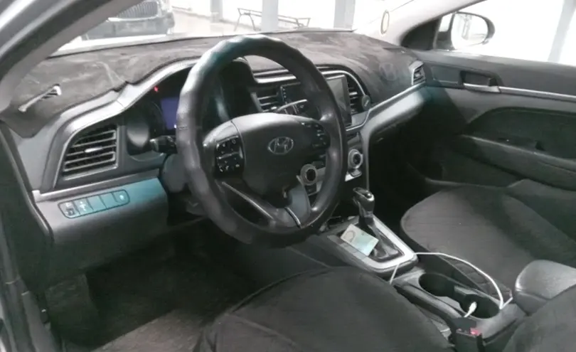 Hyundai Elantra 2019 года за 8 200 000 тг. в Астана фото 5