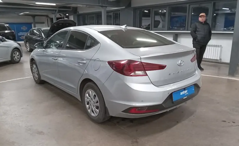 Hyundai Elantra 2019 года за 8 200 000 тг. в Астана фото 4