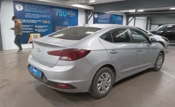 Hyundai Elantra 2019 года за 8 200 000 тг. в Астана фото 3