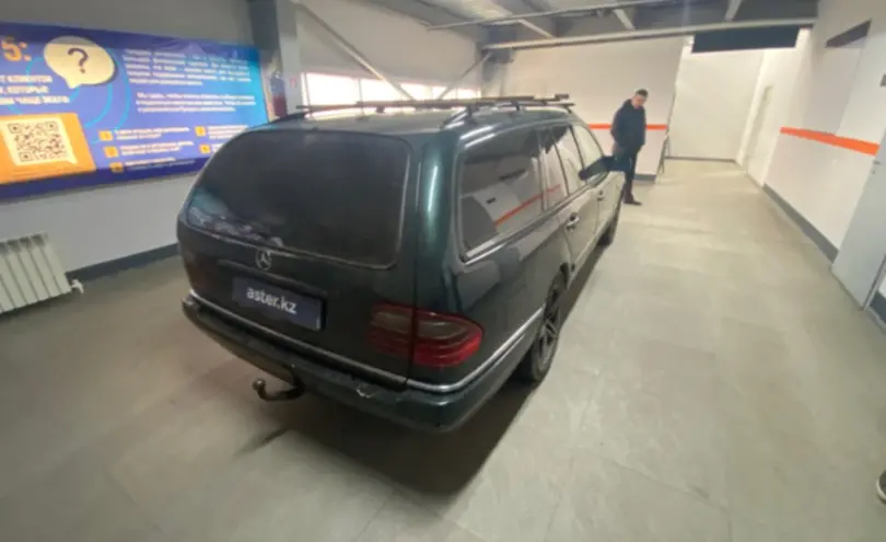 Mercedes-Benz E-Класс 1997 года за 3 000 000 тг. в Уральск