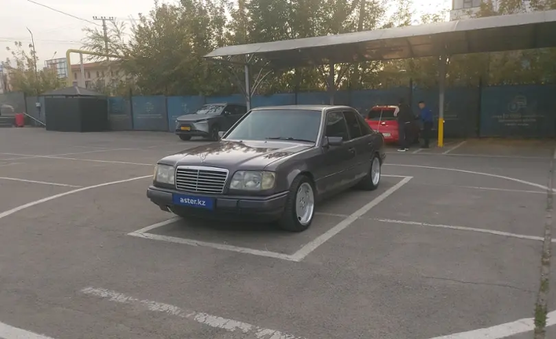 Mercedes-Benz E-Класс 1994 года за 2 800 000 тг. в Алматы
