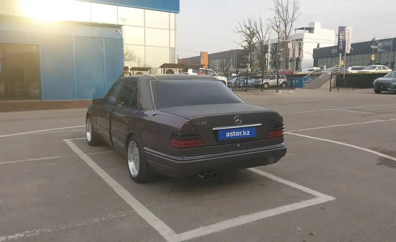 Mercedes-Benz E-Класс 1994 года за 2 800 000 тг. в Алматы фото 4