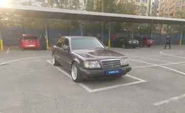 Mercedes-Benz E-Класс 1994 года за 2 800 000 тг. в Алматы фото 2