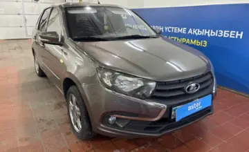 LADA (ВАЗ) Granta 2015 года за 2 990 000 тг. в Астана фото 3