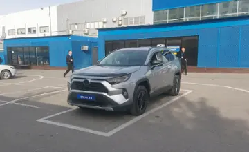 Toyota RAV4 2019 года за 12 200 000 тг. в Алматы фото 1