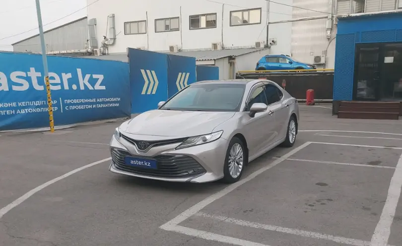 Toyota Camry 2019 года за 12 000 000 тг. в Алматы