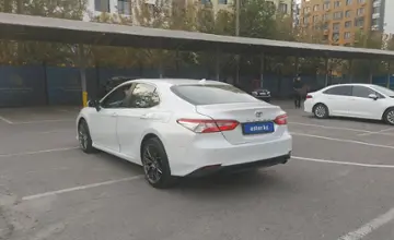 Toyota Camry 2021 года за 15 000 000 тг. в Алматы фото 4