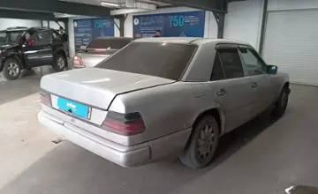 Mercedes-Benz E-Класс 1993 года за 1 500 000 тг. в Астана фото 3
