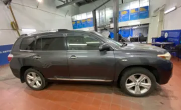 Toyota Highlander 2011 года за 9 000 000 тг. в Астана фото 4