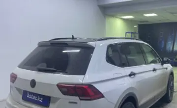 Volkswagen Tiguan 2021 года за 16 300 000 тг. в Павлодар