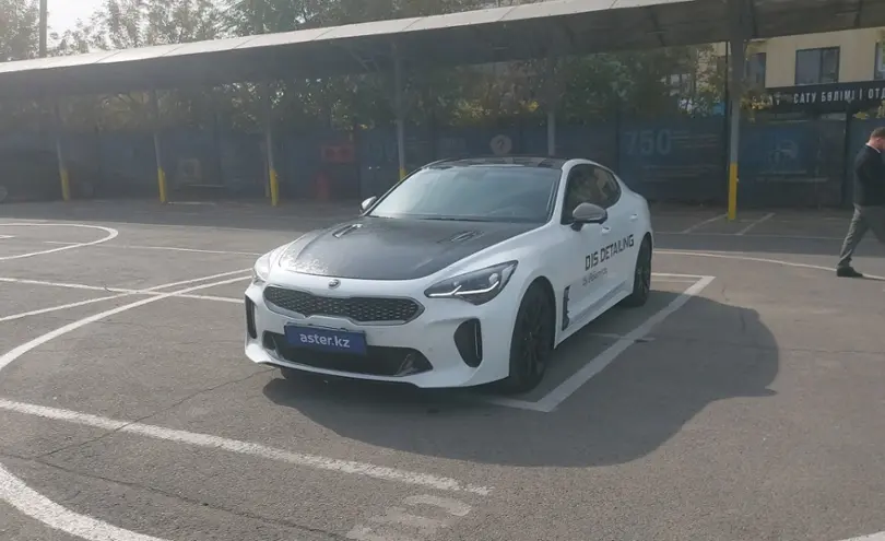 Kia Stinger 2022 года за 19 000 000 тг. в Алматы