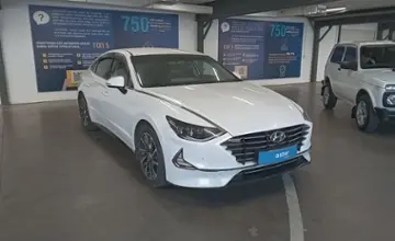 Hyundai Sonata 2021 года за 13 000 000 тг. в Астана фото 2
