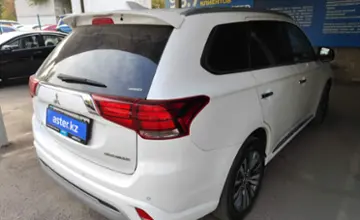 Mitsubishi Outlander 2022 года за 10 500 000 тг. в Алматы