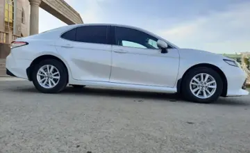 Toyota Camry 2020 года за 13 000 000 тг. в Уральск фото 4