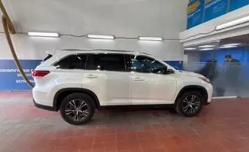 Toyota Highlander 2019 года за 18 000 000 тг. в Астана фото 4