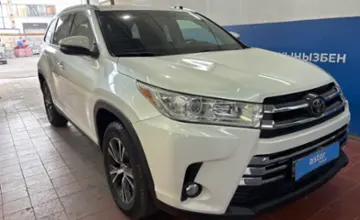 Toyota Highlander 2019 года за 18 000 000 тг. в Астана фото 3