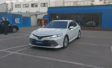 Toyota Camry 2019 года за 13 000 000 тг. в Алматы фото 1