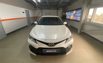 Toyota Camry 2021 года за 15 000 000 тг. в Уральск фото 2
