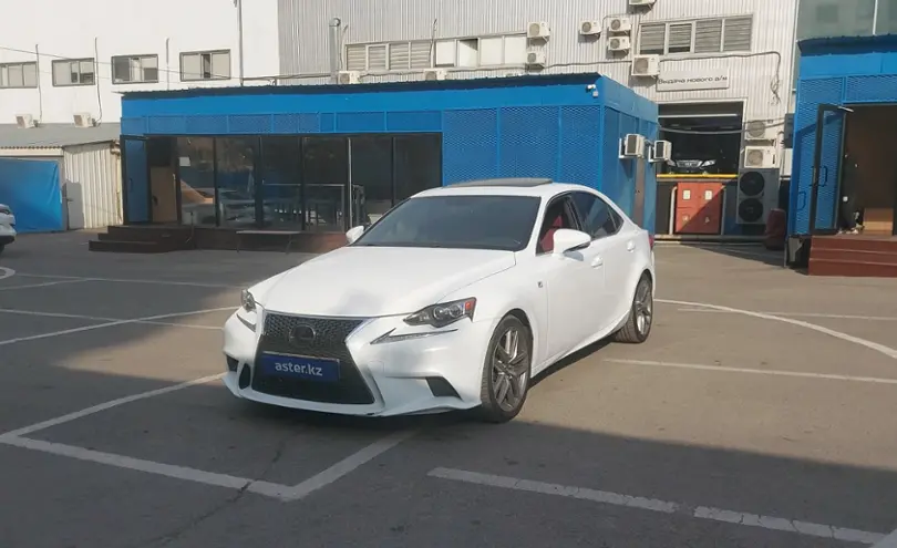 Lexus IS 2016 года за 13 200 000 тг. в Алматы
