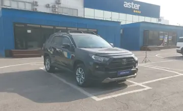 Toyota RAV4 2020 года за 15 000 000 тг. в Алматы фото 2
