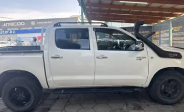 Toyota Hilux 2010 года за 5 500 000 тг. в Талдыкорган фото 4