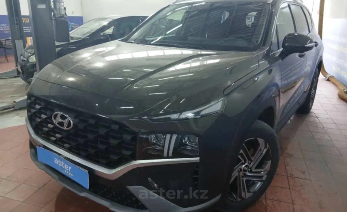 Hyundai Santa Fe 2021 года за 15 000 000 тг. в Астана