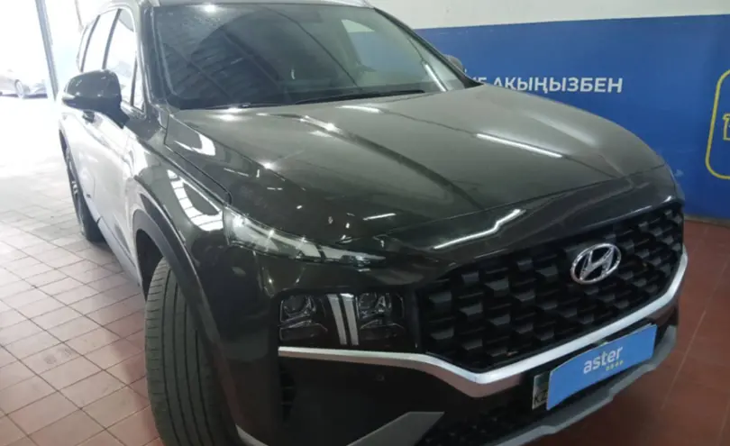 Hyundai Santa Fe 2021 года за 15 000 000 тг. в Астана фото 3