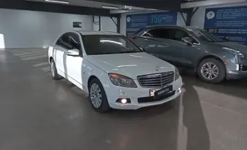 Mercedes-Benz C-Класс 2008 года за 3 500 000 тг. в Астана фото 2