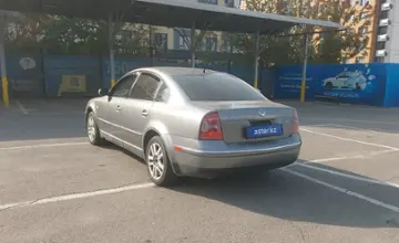 Volkswagen Passat 2003 года за 2 000 000 тг. в Алматы фото 4