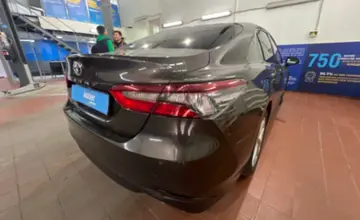 Toyota Camry 2023 года за 16 000 000 тг. в Астана