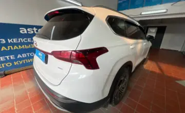 Hyundai Santa Fe 2021 года за 13 500 000 тг. в Астана