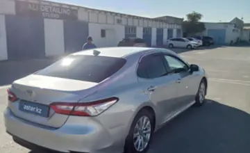 Toyota Camry 2018 года за 13 600 000 тг. в Актау