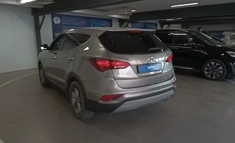 Hyundai Santa Fe 2018 года за 10 500 000 тг. в Астана фото 4