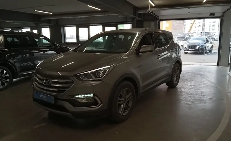 Hyundai Santa Fe 2018 года за 10 500 000 тг. в Астана