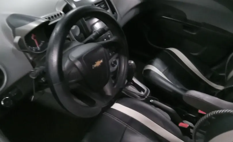 Chevrolet Aveo 2014 года за 2 400 000 тг. в Астана фото 5