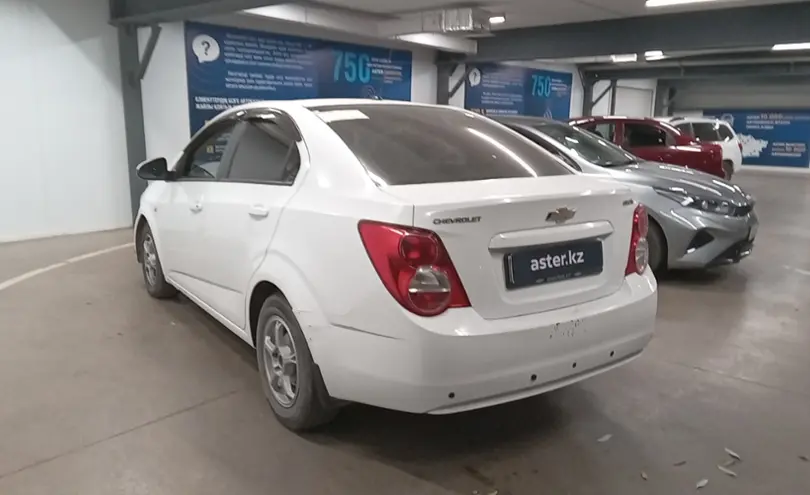 Chevrolet Aveo 2014 года за 2 400 000 тг. в Астана фото 4