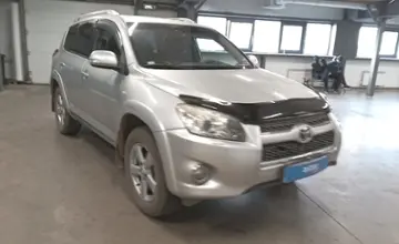Toyota RAV4 2011 года за 8 000 000 тг. в Астана фото 2