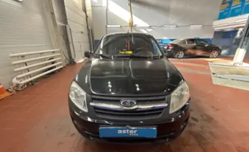 LADA (ВАЗ) Granta 2014 года за 2 650 000 тг. в Астана фото 2