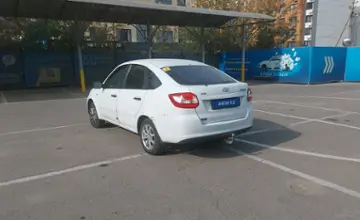 LADA (ВАЗ) Granta 2015 года за 1 500 000 тг. в Алматы фото 4