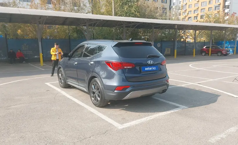 Hyundai Santa Fe 2016 года за 10 000 000 тг. в Алматы фото 4