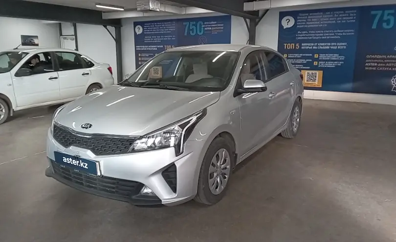 Kia Rio 2021 года за 7 900 000 тг. в Астана